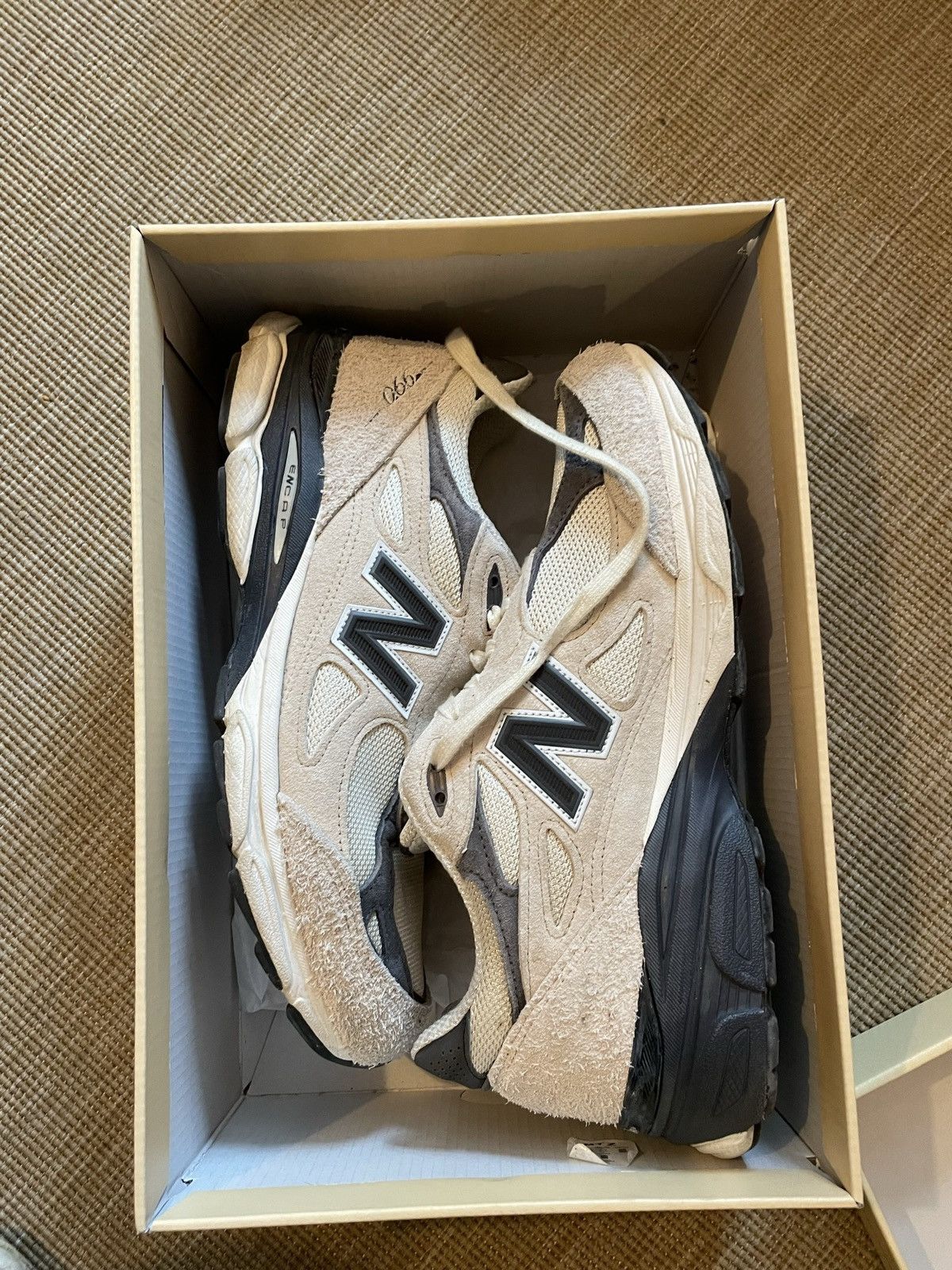 New Balance New Balance 990v3 „Moonbeam“ Size US 10 / EU 43 - 2 Thumbnail