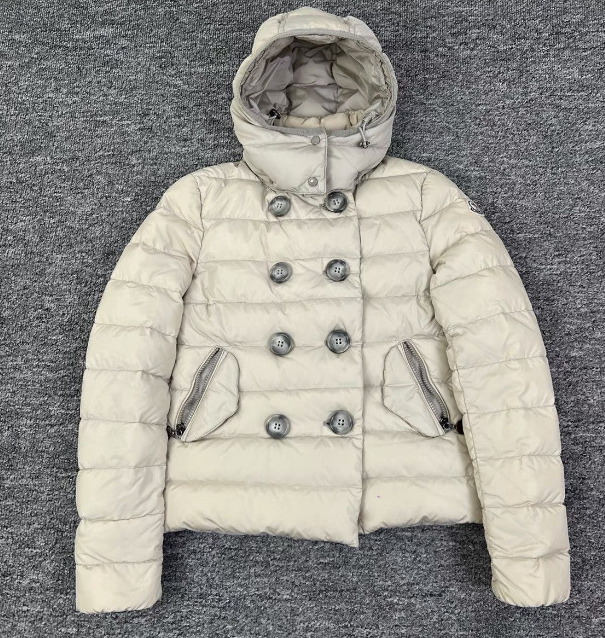 Moncler Moncler / White Double-Breasted Waist Down Jacket K12 Size XS / US 0-2 / IT 36-38 - 1 Thumbnail