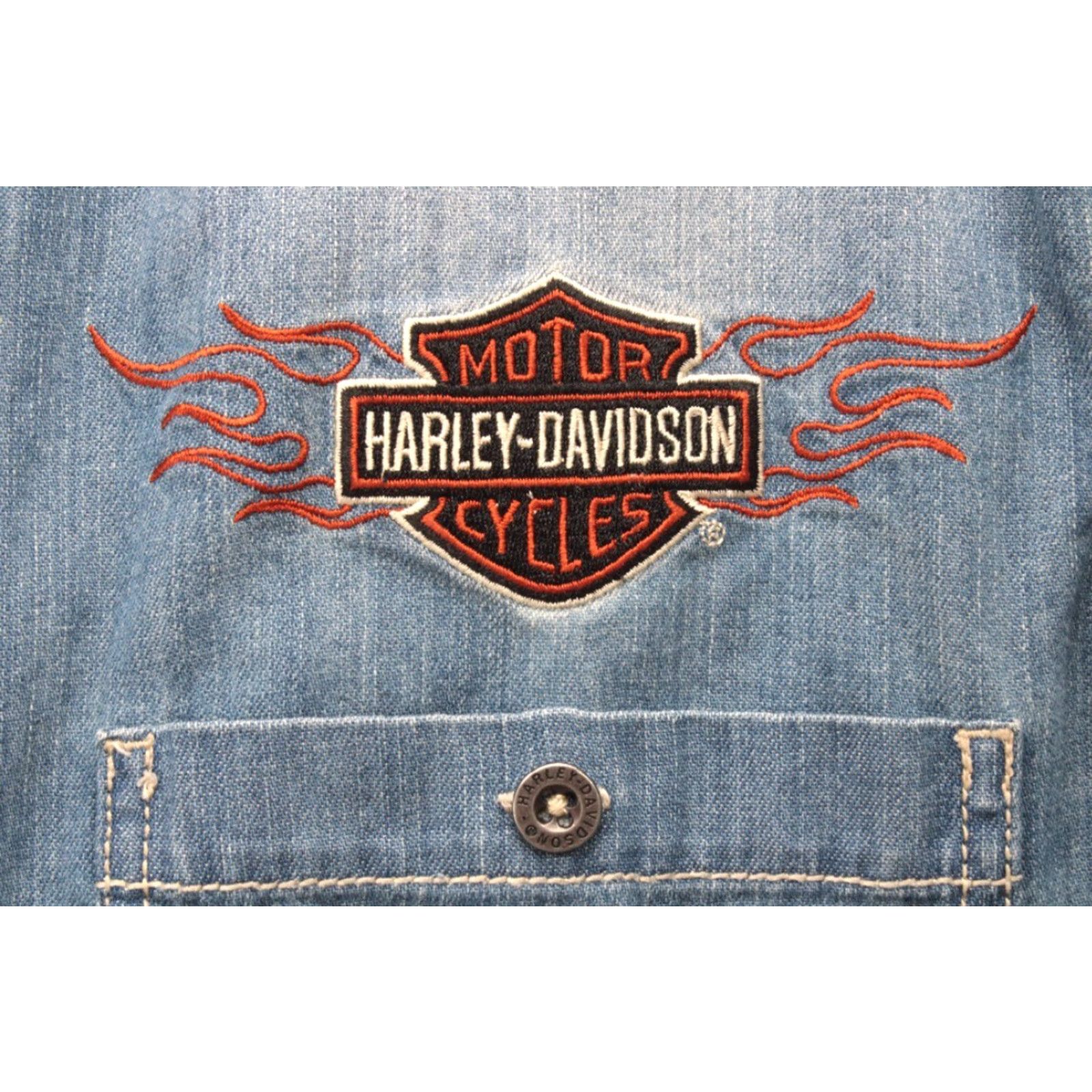 Harley Davidson VINTAGE Harley-Davidson Shirt Women's L Sleeveless Button Embroidered Chambray Size L / US 10 / IT 46 - 3 Thumbnail