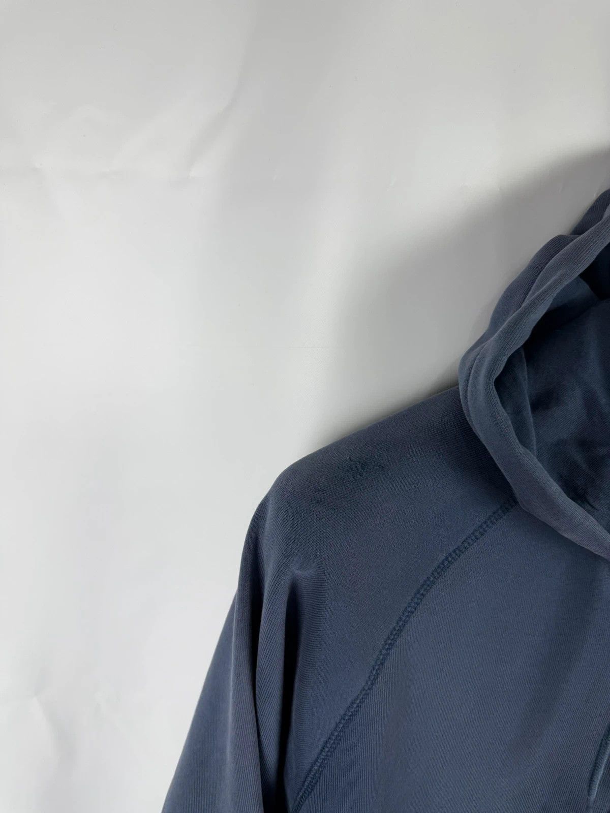 Carhartt Wip Carhartt Chase Zip Hoodie Destroyed Sun Faded size L Size US L / EU 52-54 / 3 - 5 Thumbnail