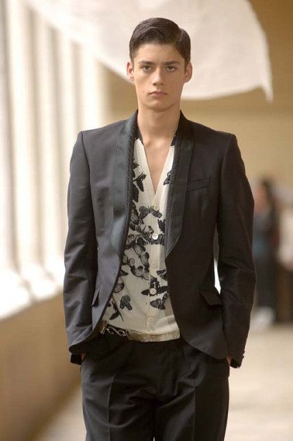 Alexander McQueen S/S 2007 Alexander McQueen RUNWAY Satin Detail Suit Size 52R - 1 Thumbnail