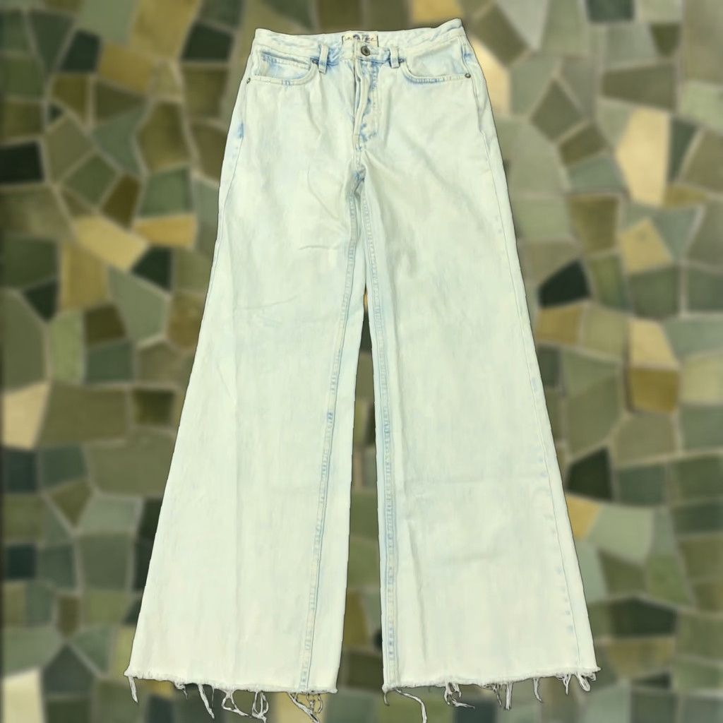 Vintage VINTAGE We The Free Womens Jeans Size 27 Blue Acid Wash Wide Leg Flared Raw Hem Spring Summer Womens Size 28" / US 6 / IT 42 - 1 Thumbnail