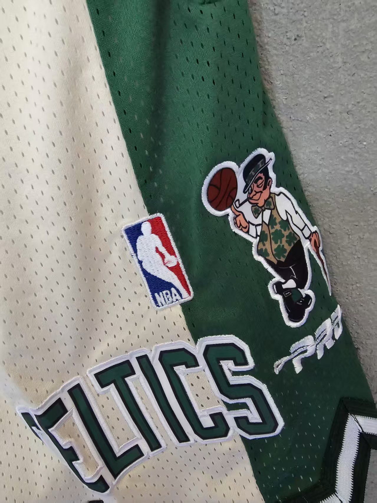 NBA Boston Celtics Short Small Size Size US 32 / EU 48 - 3 Thumbnail
