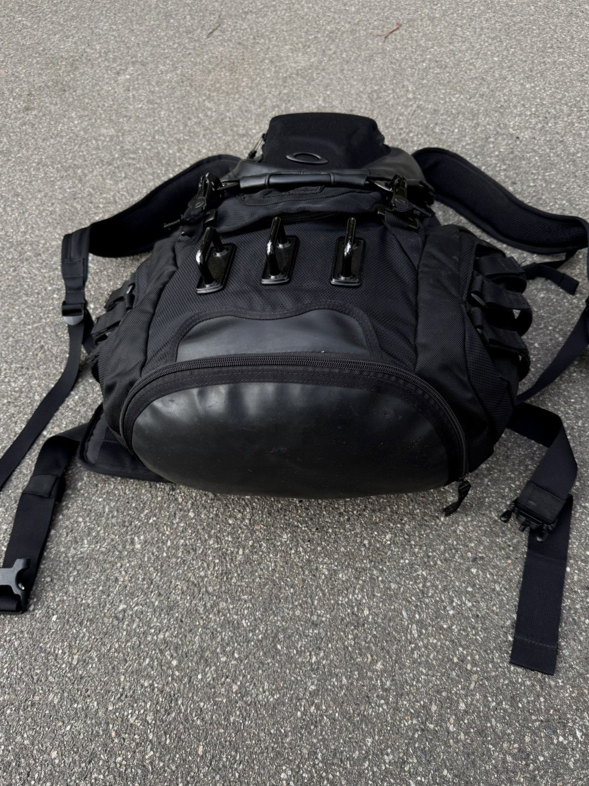 Oakley Oakley Y2K Kitchen Sink Rare Tactical Backpack Gear Bag Size ONE SIZE - 13 Thumbnail
