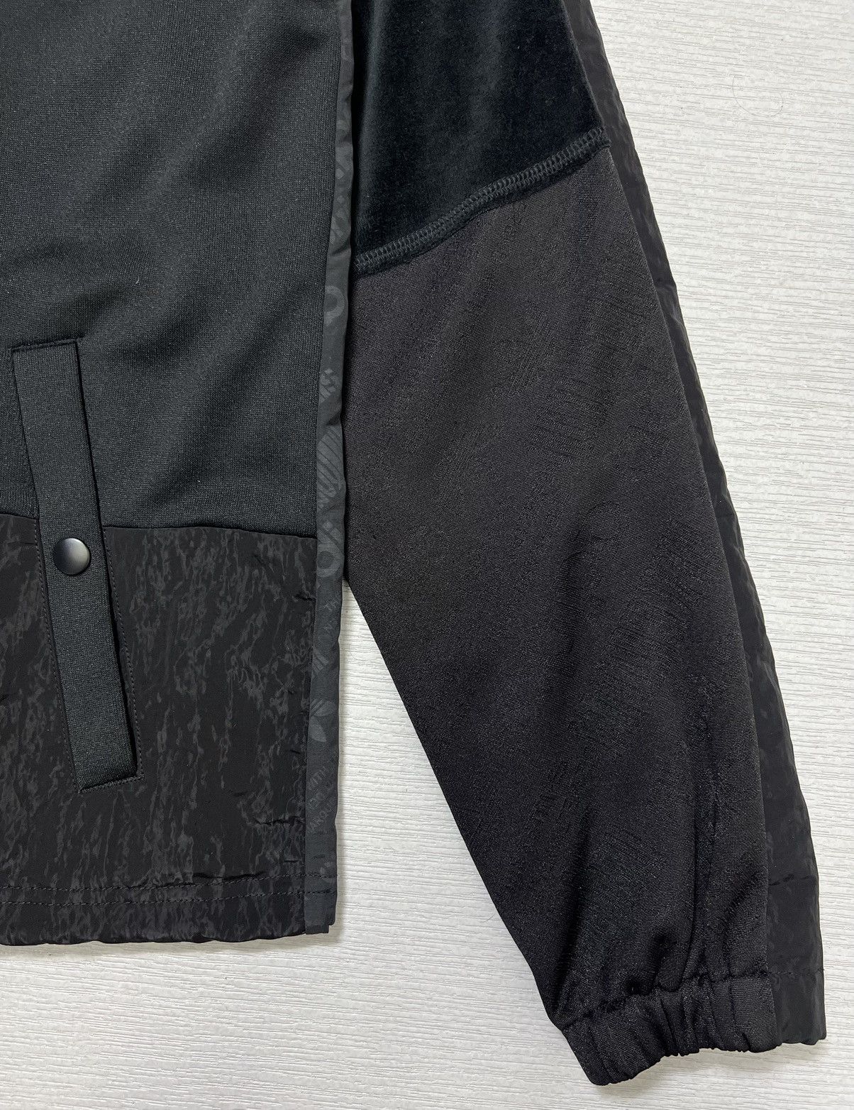 Adidas × Alexander Wang Adidas - Alexander Wang - A/W 17’ - Patch Jacket Size US S / EU 44-46 / 1 - 12 Thumbnail