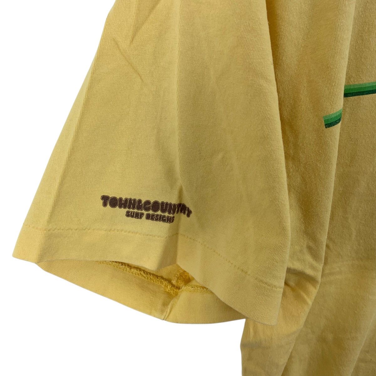 Vintage Vintage 90s TOWN COUNTRY T&C Surf Hawaii Tee Shirt Top Yin Size US M / EU 48-50 / 2 - 9 Thumbnail
