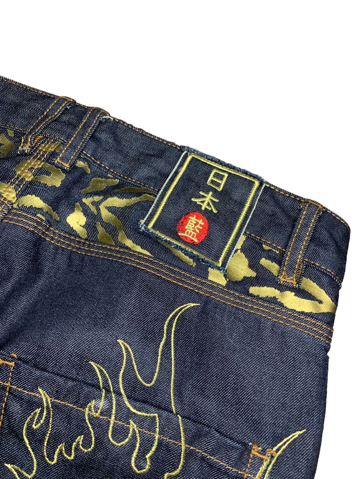 Japanese Brand Nipponblue Oniarai dragon vs tiger multipocket sukajan jeans Size US 32 / EU 48 - 6 Thumbnail