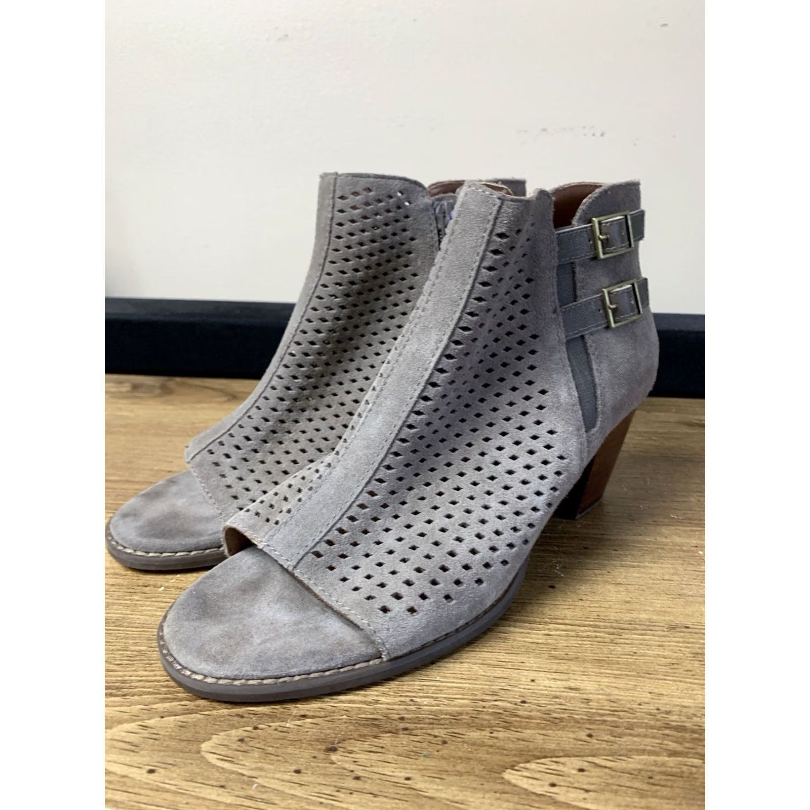Vionic Vionic Aloft Chryssa Booties Womens Taupe Beige Leather Perforated Suede Peep Toe Zip Buckle Mid Heel 2-2.9in Bootie Womens Size US 9 / IT 39 - 2 Thumbnail