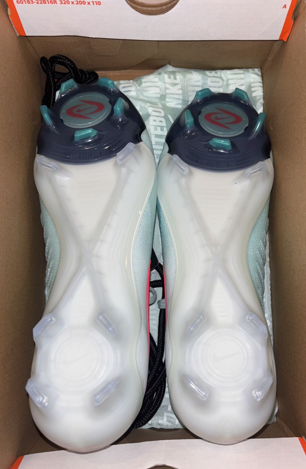 Nike Phantom Luna Elite FG Size US 9.5 / EU 42-43 - 3 Thumbnail
