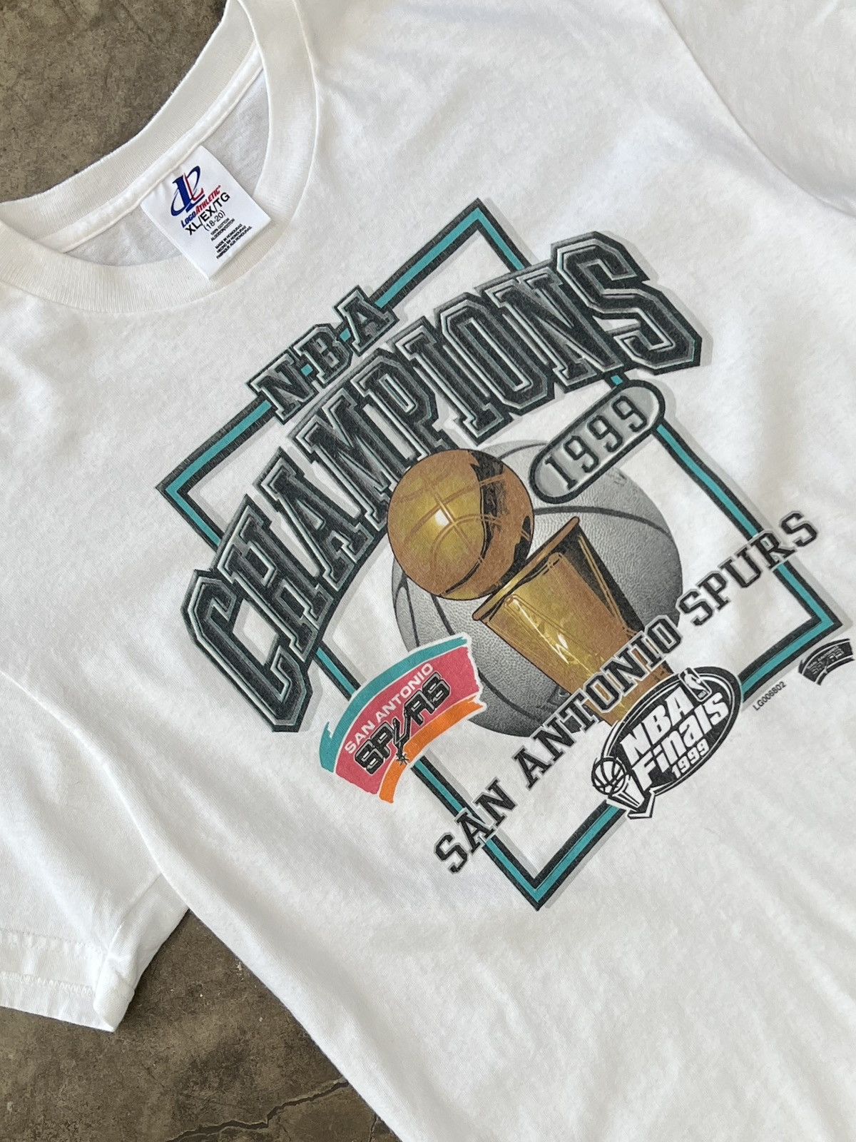 Vintage 1999 NBA Champions Spurs Youth XL