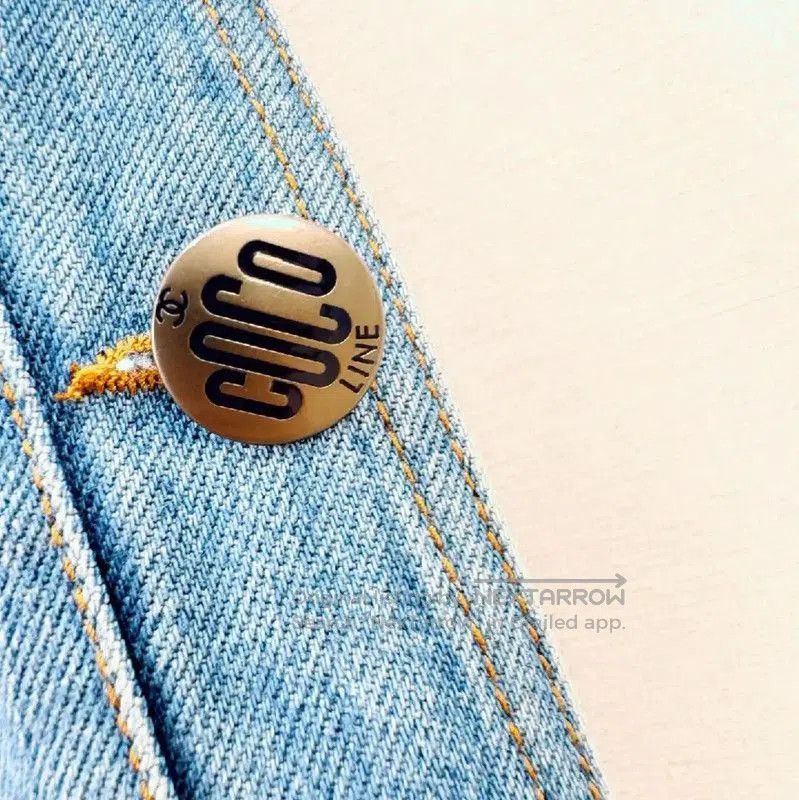 Chanel Chanel Light Blue Women's Denim Skirt . Size 23" - 3 Thumbnail