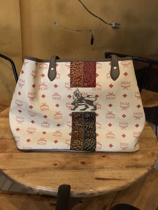 Mcm lion online bag