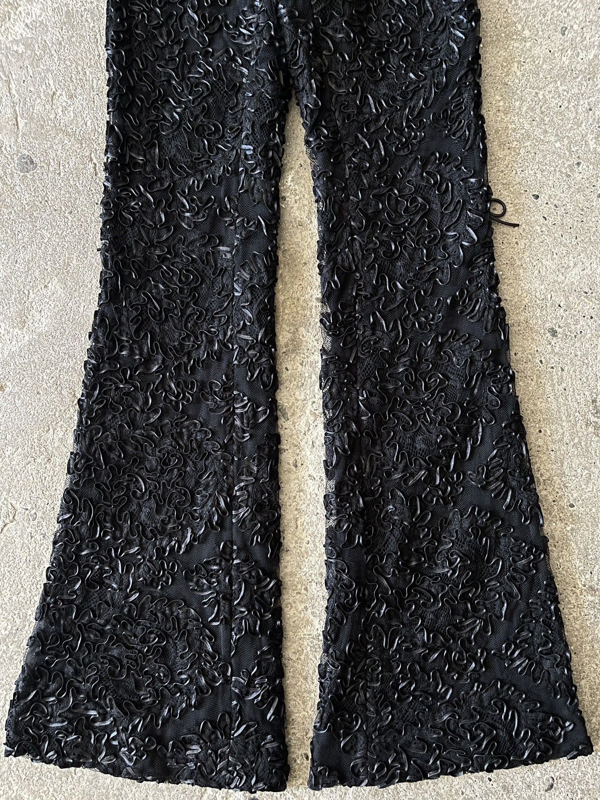 Gucci Archive Gucci - Tom Ford - FW1999 - Evening Lace Pants Size 26" / US 2 / IT 38 - 9 Thumbnail