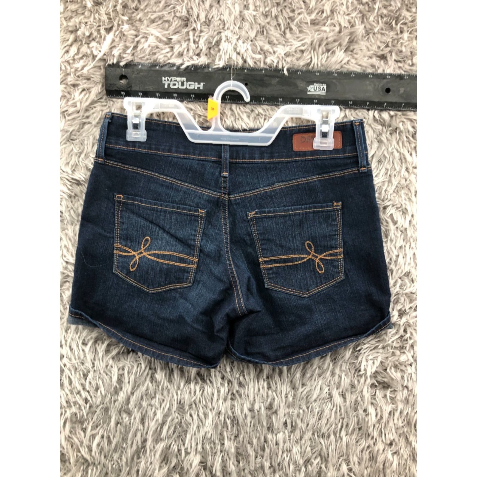 Denizen Denizen Boyfriend Shorts Womens Size 2 Mid Rise Dark Wash Blue Denim Jean Size 26" / US 2 / IT 38 - 4 Thumbnail