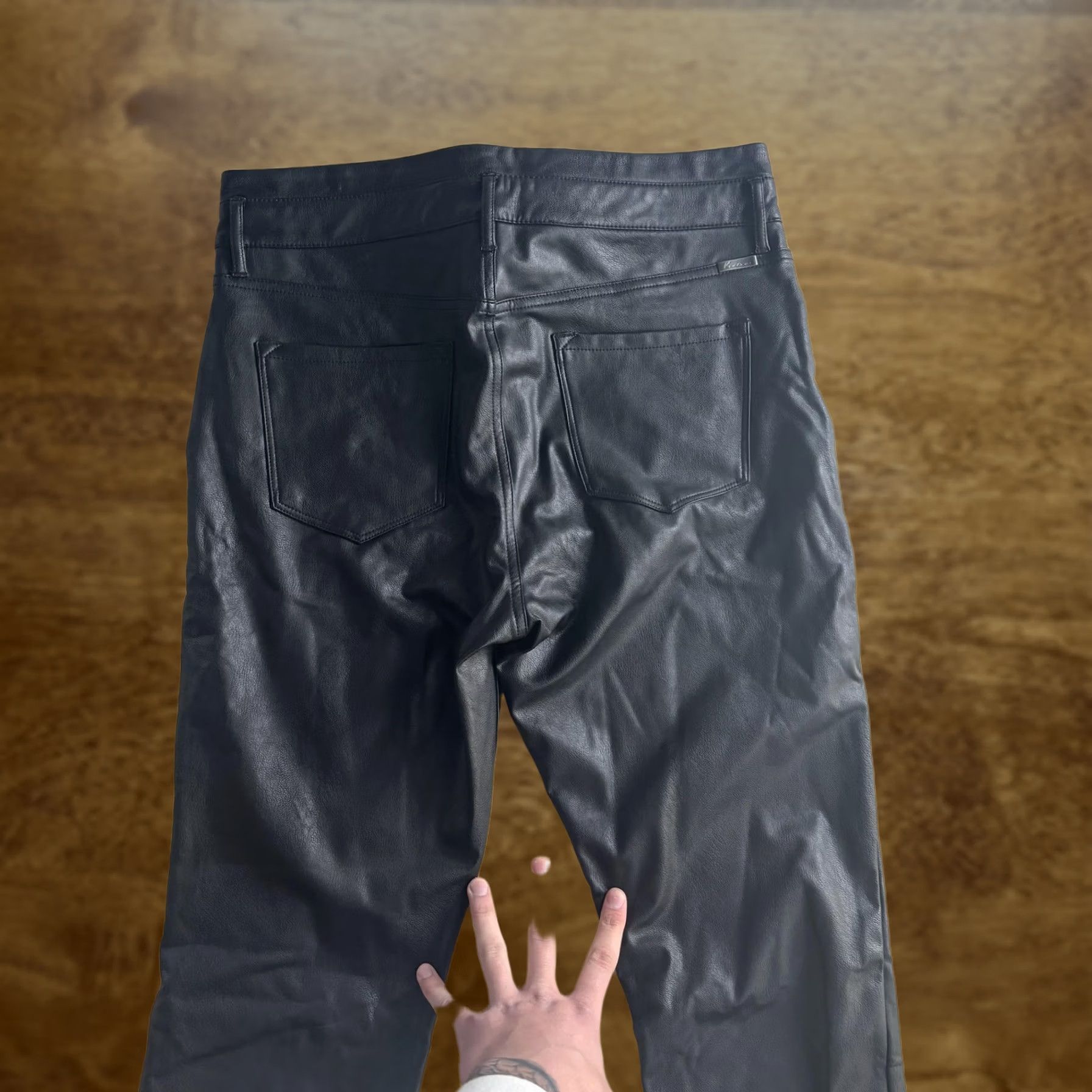 Vintage KanCan Faux Leather Jegging Pants Womens 32 Black Skinny Ankle Zip Button Fly Size 24" / US 00 / IT 34 - 1 Thumbnail