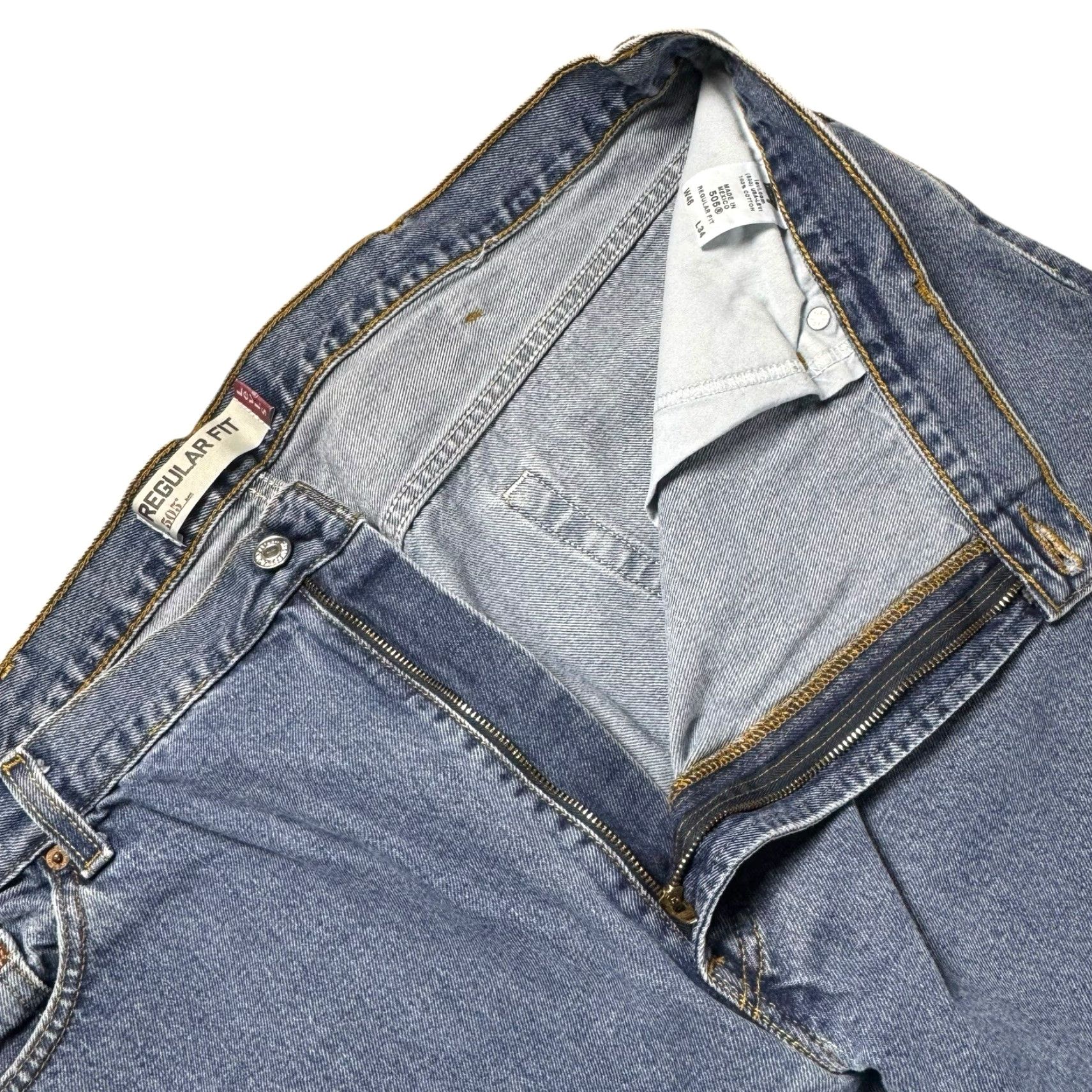 Levi's Vintage Levi's 505 Jeans Mens 44x30 Y2K Skater Grunge Regular Straight Blue 90s Mens Reg 44x30 Jeans Size US 30 / EU 46 - 3 Thumbnail