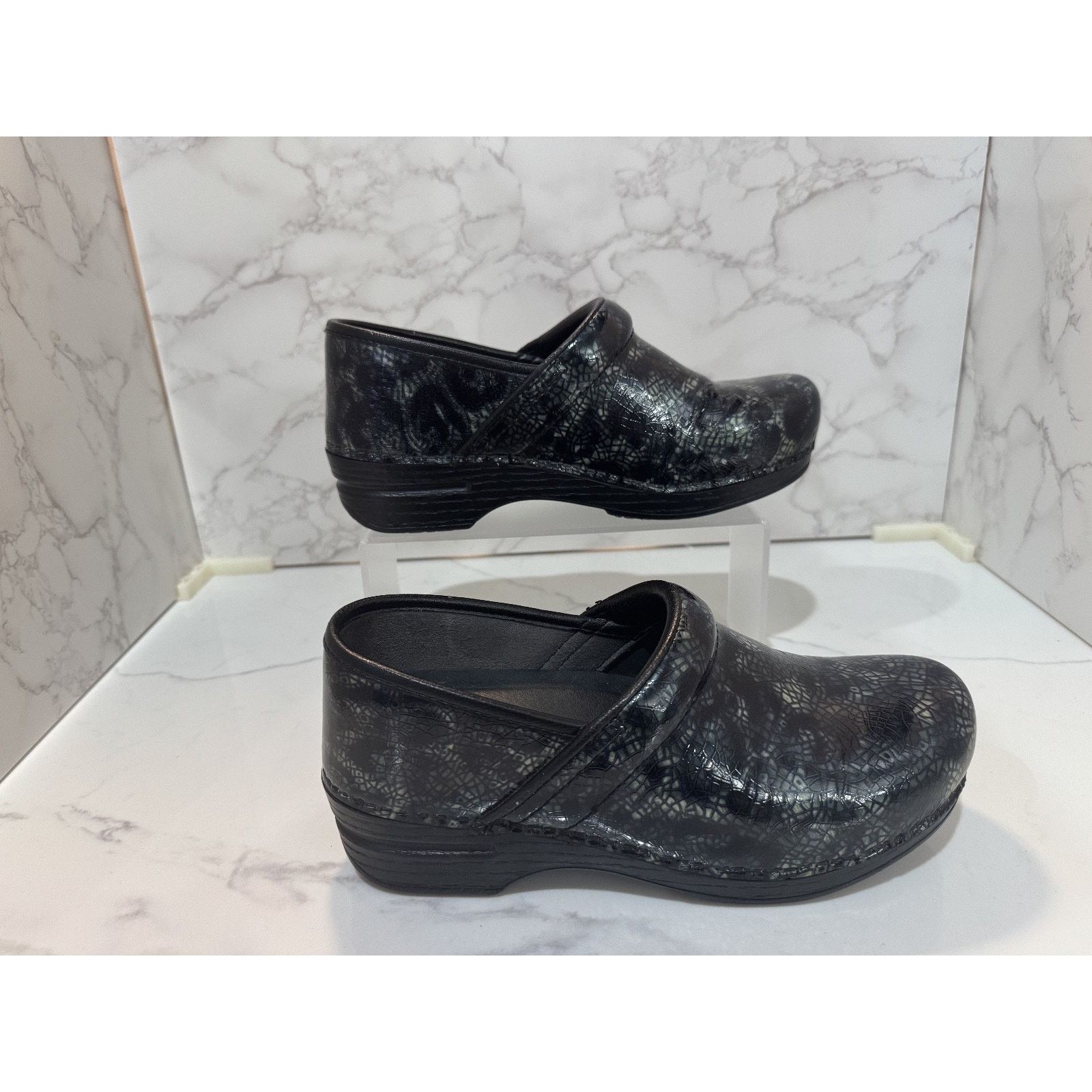 Dansko Dansko XP Pro Womens Clogs Leather, Size 39, 8.5-9 US Size US 8.5 / IT 38.5 - 2 Thumbnail