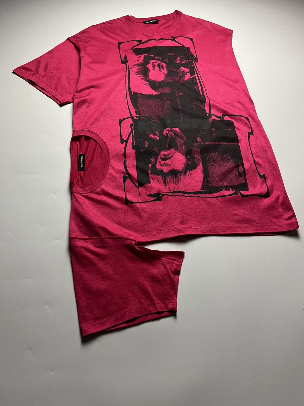 Raf Simons Archive Raf Simons SS19 Displaced Deconstructed Portrait Tee Size US S / EU 44-46 / 1 - 8 Thumbnail