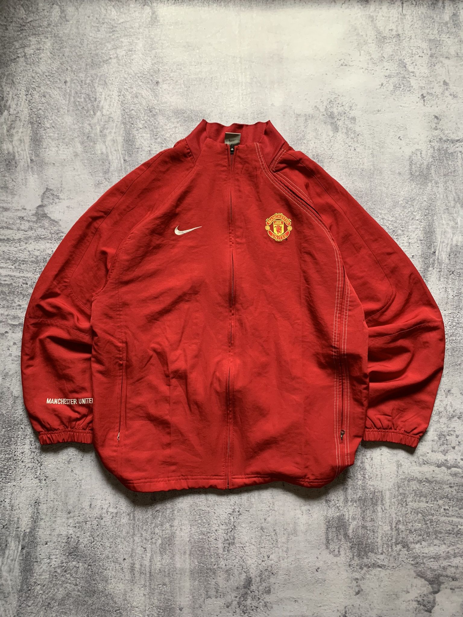 Nike Manchester United 2004-05 Nike Track Jacket Vintage Size US L / EU 52-54 / 3 - 1 Thumbnail