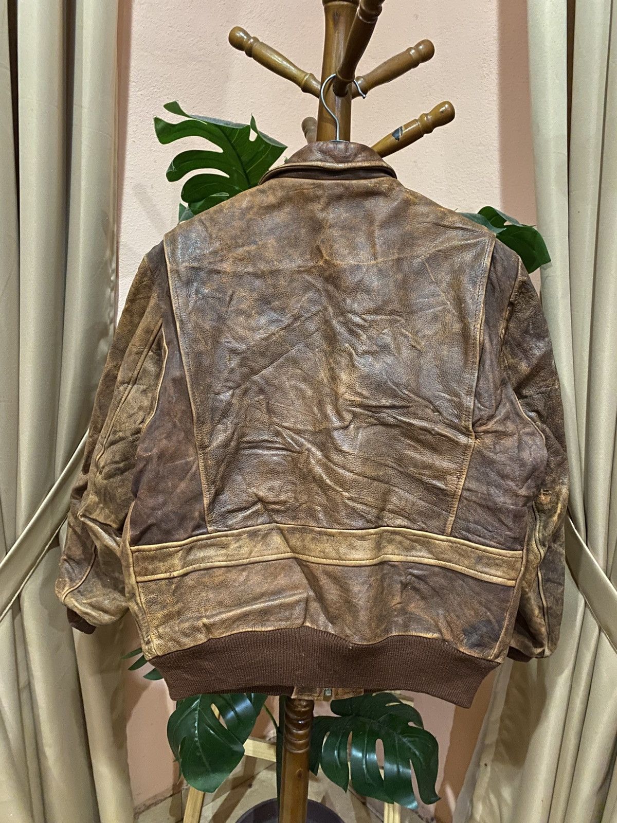 Other DOGFIGHT Distressed Leather Bomber Jacket Old Flight Style Size US L / EU 52-54 / 3 - 8 Thumbnail
