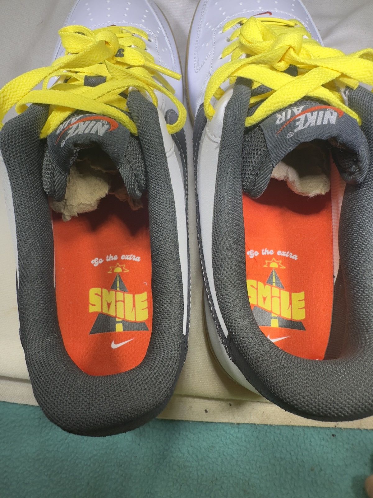 Nike PreOwned Nike Air Force 1 LV8 Go The Extra Smile Men's 10 Size US 10 / EU 43 - 6 Thumbnail
