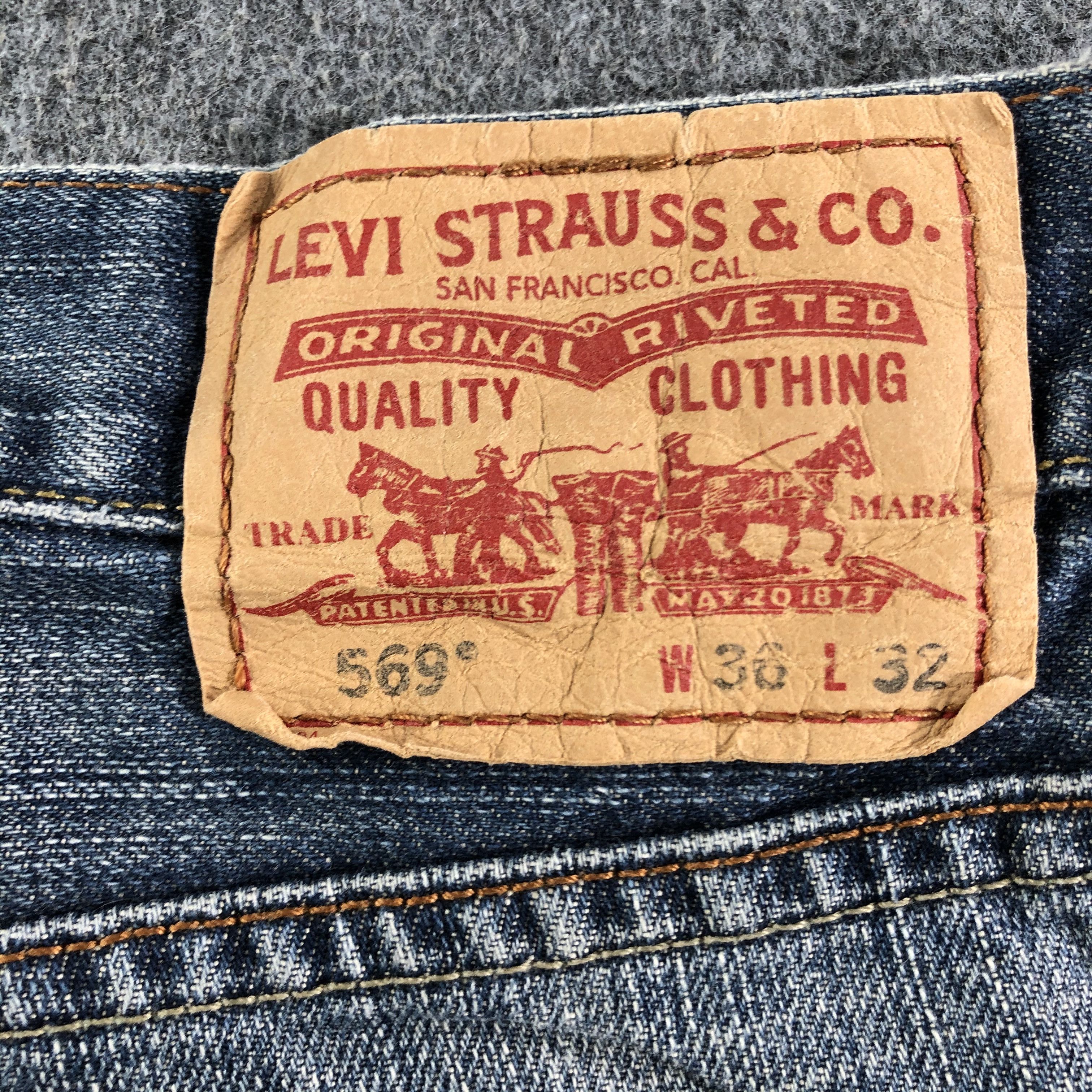Levi's Vintage Blue Wash Levis 569 Jeans-J3079 Size US 37 - 5 Thumbnail