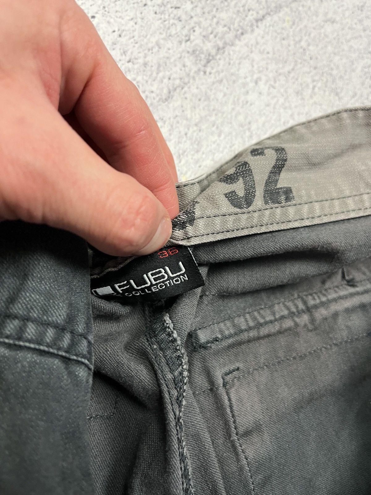 Fubu Vintage 90’s FUBU Baggy Crazy Sun Faded Cargo Shorts Y2k Rap Size US 36 / EU 52 - 7 Thumbnail