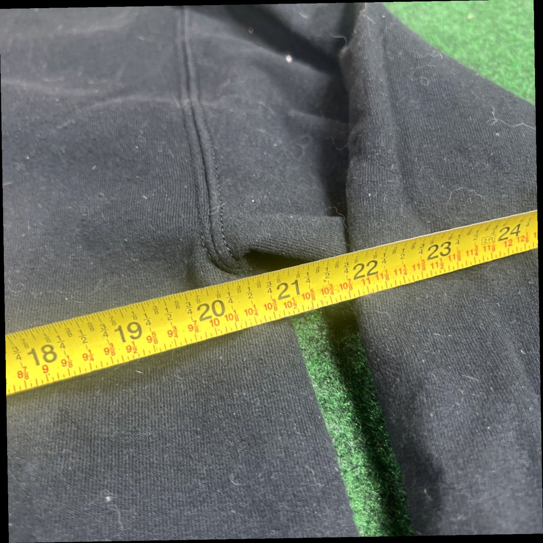 Gildan University of Purdue Sweater Black Size Medium Gildan Size US M / EU 48-50 / 2 - 5 Thumbnail