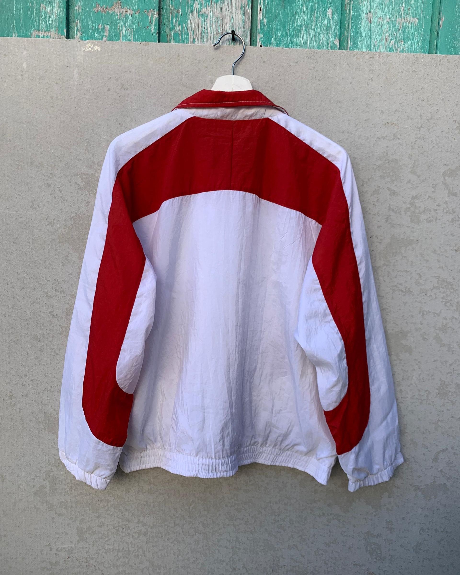 Nike Vintage Nike Windbreaker Jacket Size US S / EU 44-46 / 1 - 2 Thumbnail