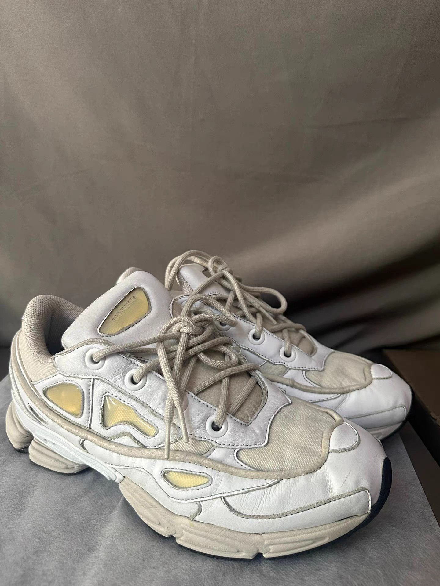 Raf Simons Raf Simons Ozweego White Cream Sneakers Size US 10.5 / EU 43-44 - 4 Thumbnail