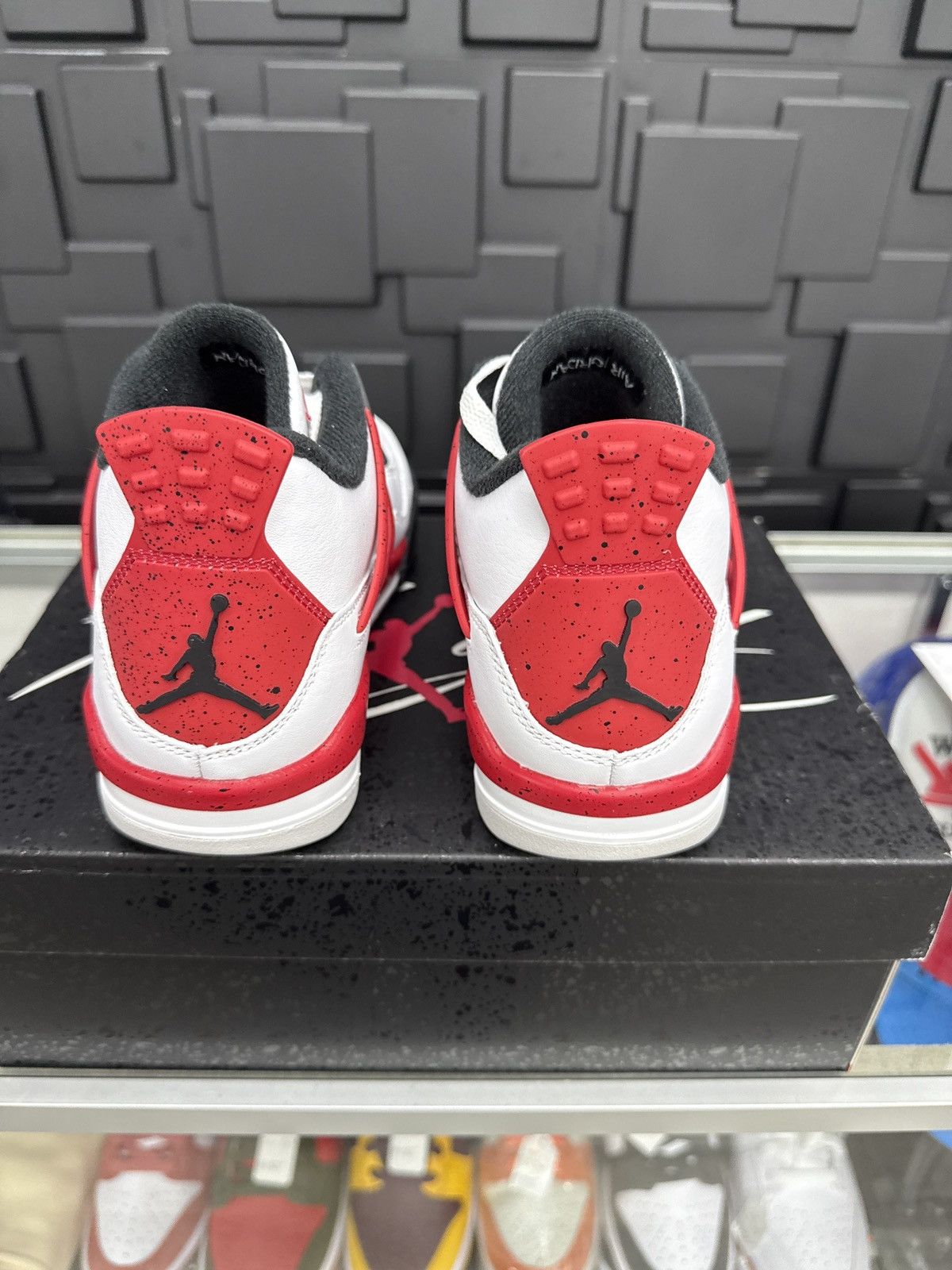 Jordan Brand Jordan 4 Retro Red Cement (GS) Size US 5.5 / EU 38 - 4 Thumbnail