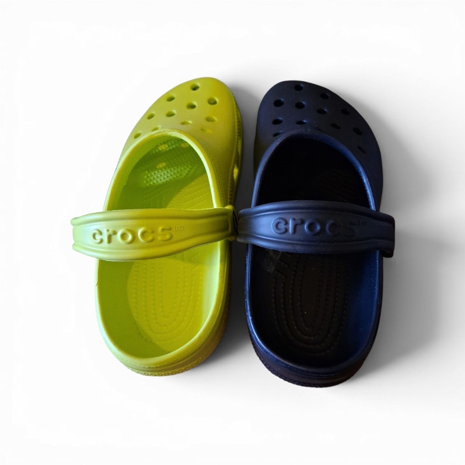 Crocs Crocs Classic Clog Slip On Black Yellow M7 W9 Sandals Size US 9 / EU 42 - 4 Thumbnail