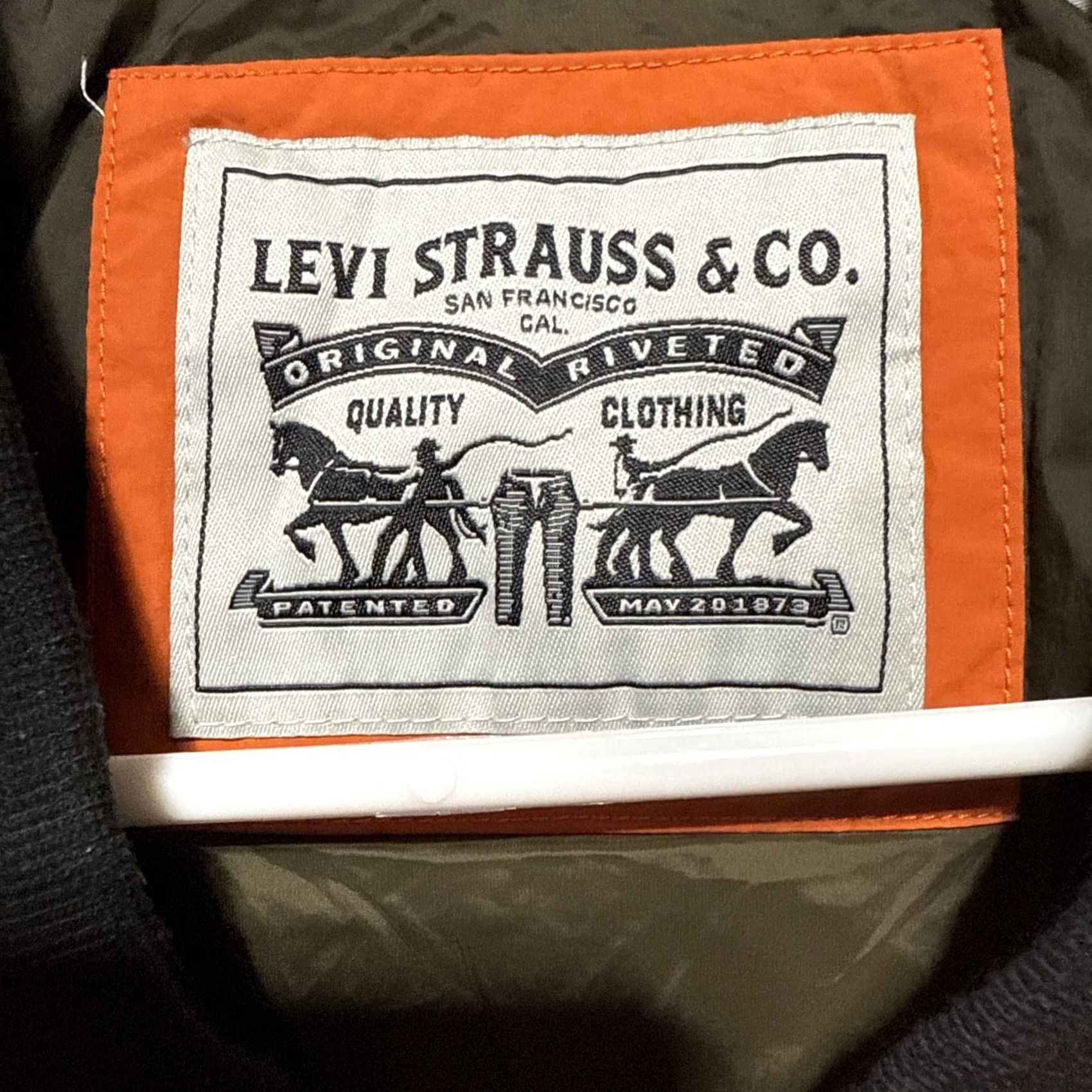 Levi's Levi's Bomber Jacket Men’s L Orange Nylon Quilted Full Zip Lightweight Insulated Spring Fall Winter Nylon Lining Size US L / EU 52-54 / 3 - 5 Thumbnail