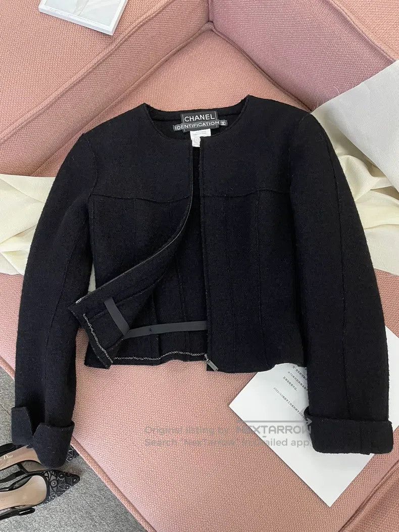 Chanel Chanel Black wool tweed zipper jacket Size XS / US 0-2 / IT 36-38 - 1 Thumbnail