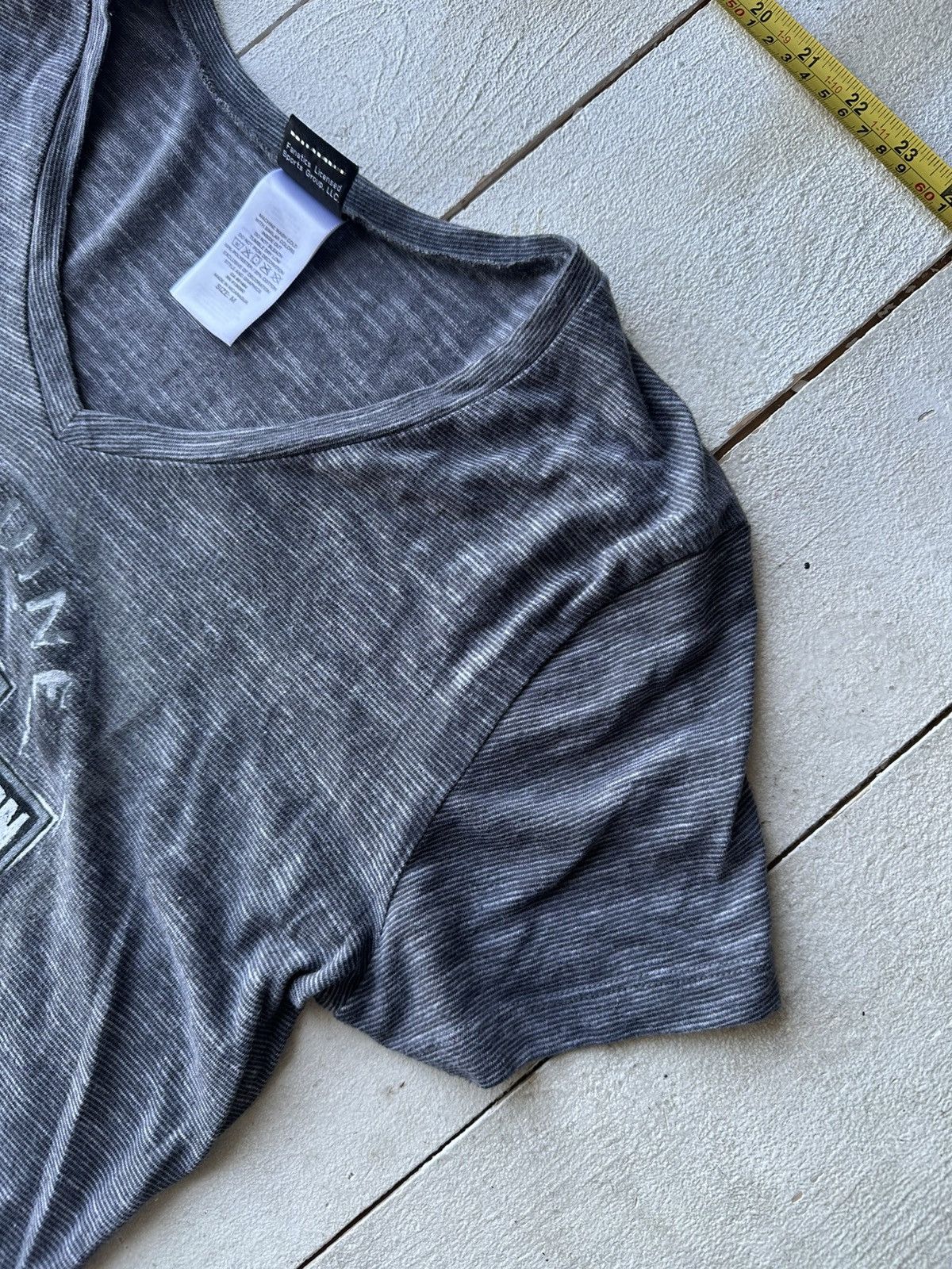 Harley Davidson 🚨VNTG HARLEY DAVIDSON WOMEN GRAY TEE BIG LOGO Size M / US 6-8 / IT 42-44 - 5 Thumbnail