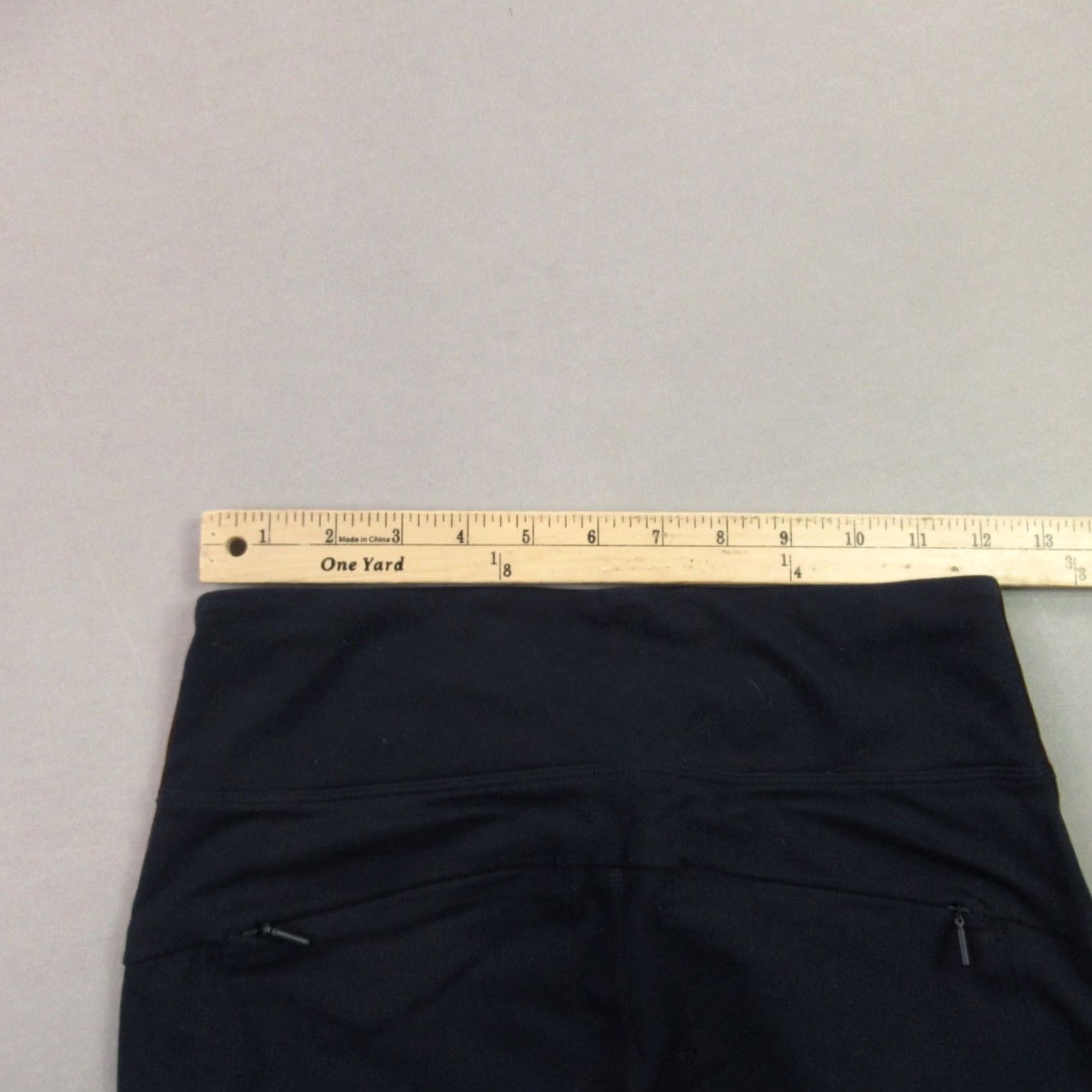 Athleta Athleta Leggings Womens Small Workout Stretch Outdoors Lightweight Black Leggings Size 40" / US 18 - 6 Thumbnail