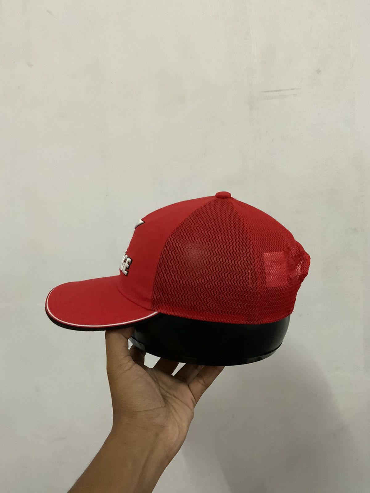 Japanese Brand Tour Stage Big Logo Embroidery Trucker Hat Size ONE SIZE - 2 Thumbnail