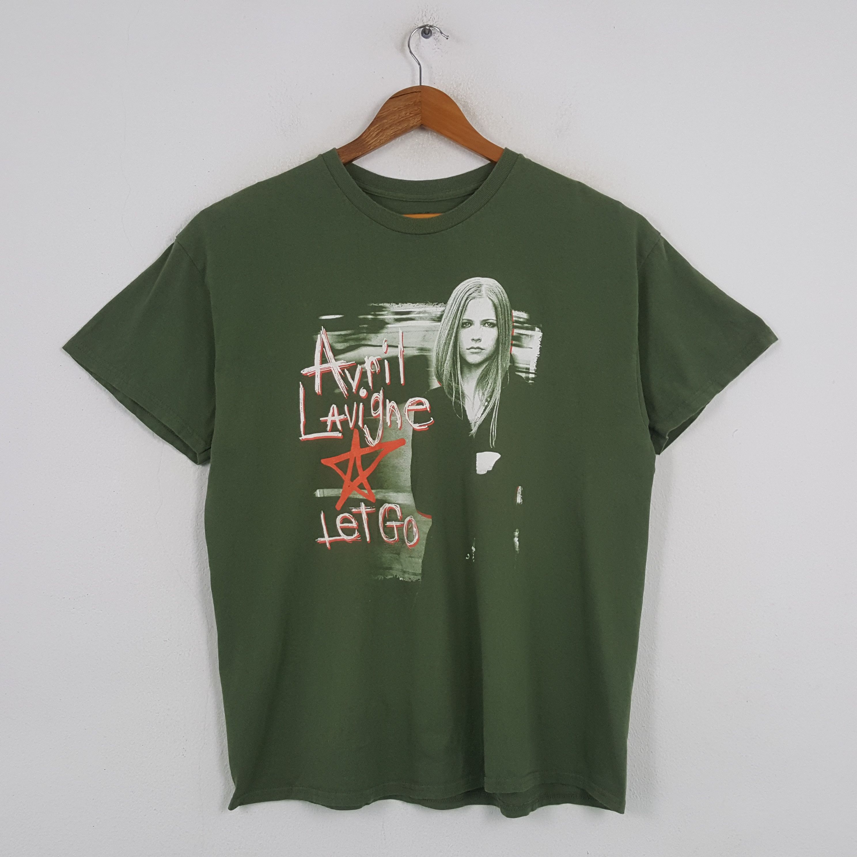 Band Tees Vintage Avril Laving Canadian Singer Let Go T-shirt C285N79 Size US XL / EU 56 / 4 - 1 Thumbnail