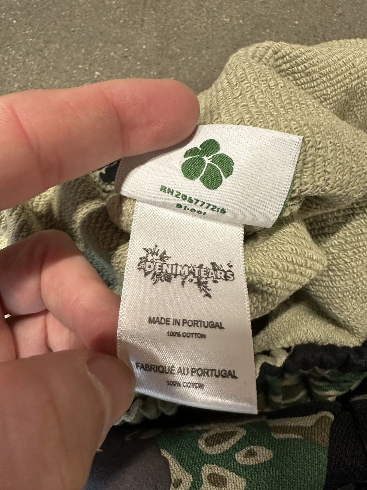 DENIM TEARS Denim tears wreath sweatpants green camo Size US 34 / EU 50 - 5 Thumbnail