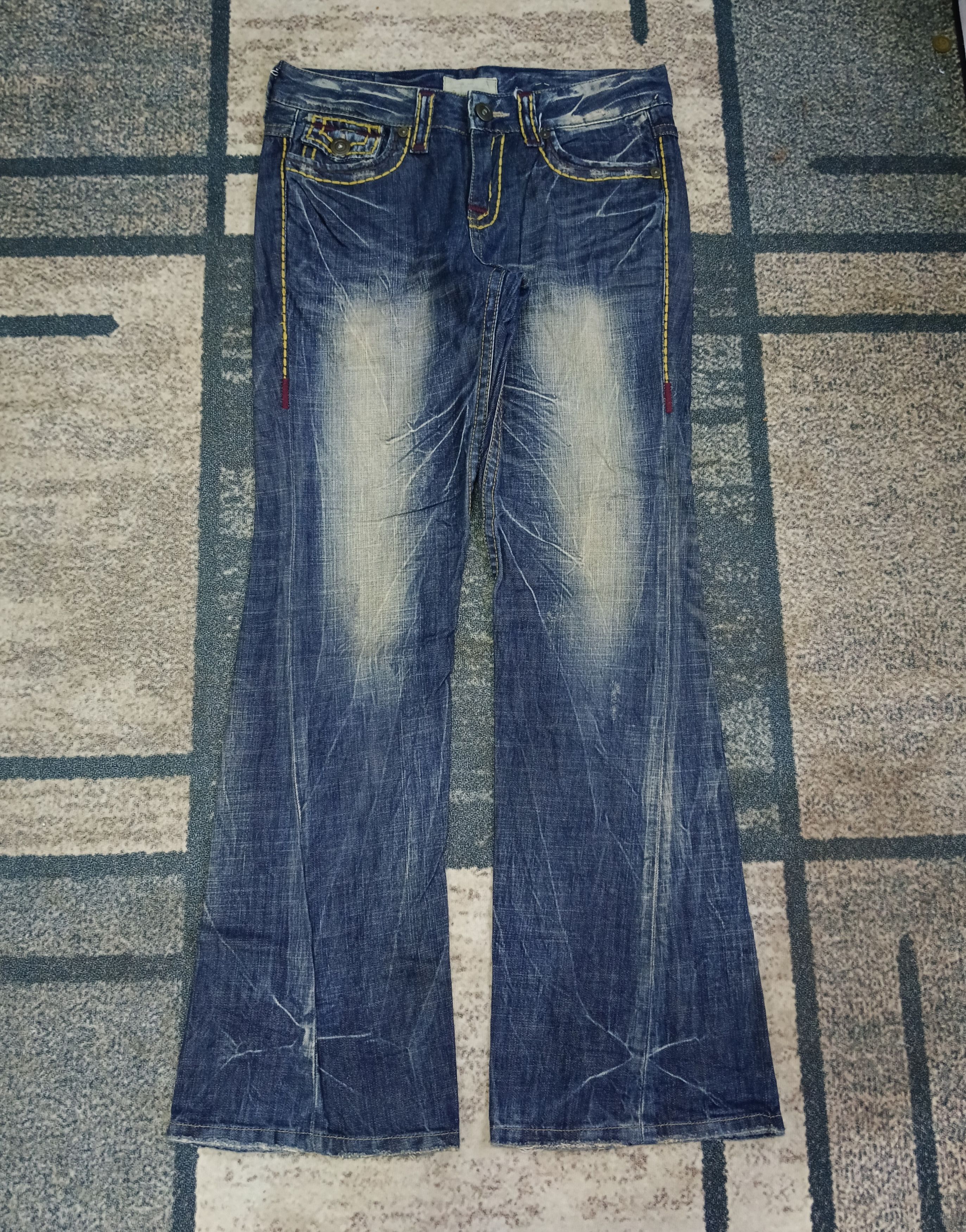 Japanese Brand FLARE TWIST RARE LOLITA DENIM PANTS Size US 32 / EU 48 - 1 Thumbnail