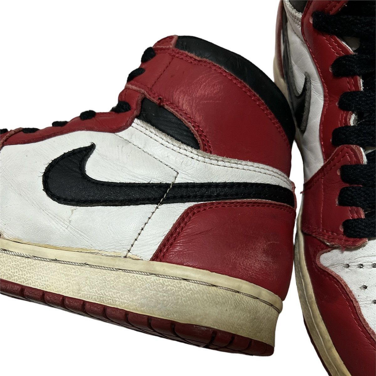 Jordan Brand Retro OG Nike Air Jordan 1 High Chicago 1994 Size US 7.5 / EU 40-41 - 12 Thumbnail