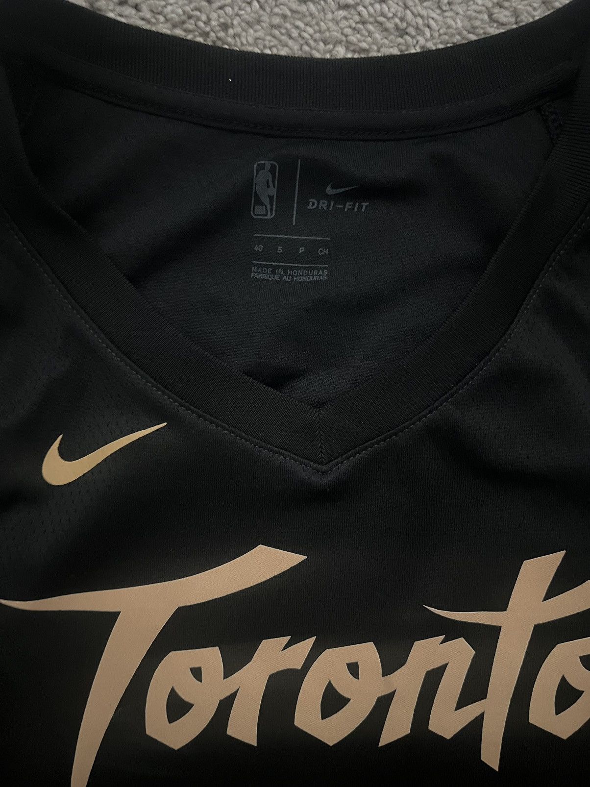 NBA ‘We The North’ Black & Gold Raptors Jersey Size US S / EU 44-46 / 1 - 3 Thumbnail