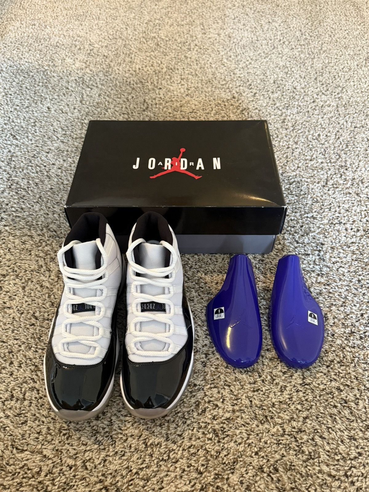 Jordan Brand × Nike Air Jordan 11 Retro ‘Concord’ 2018 Size US 8 / EU 41 - 2 Thumbnail
