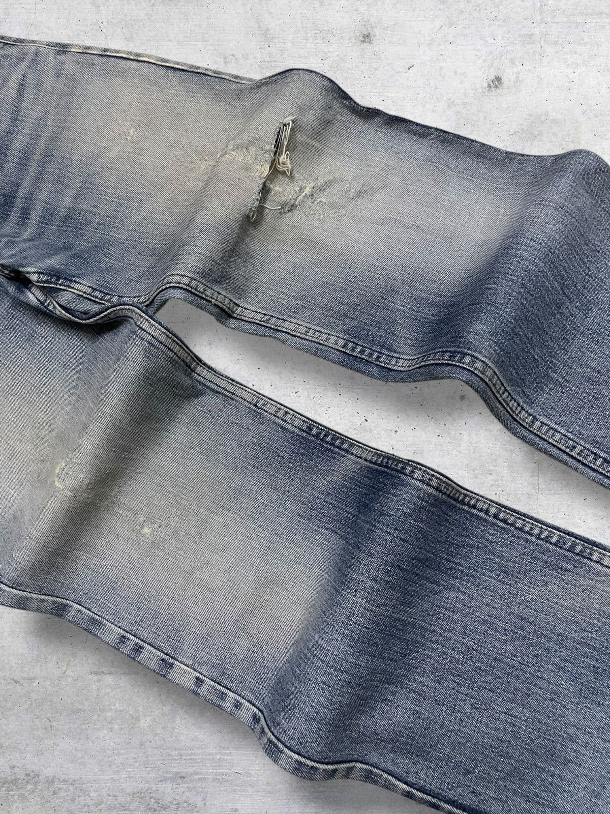 Levi's Vintage Clothing VINTAGE 533 LEVIS USA DESIGNER 90S WHISKERING RIPPED DENIM Size US 29 - 6 Thumbnail