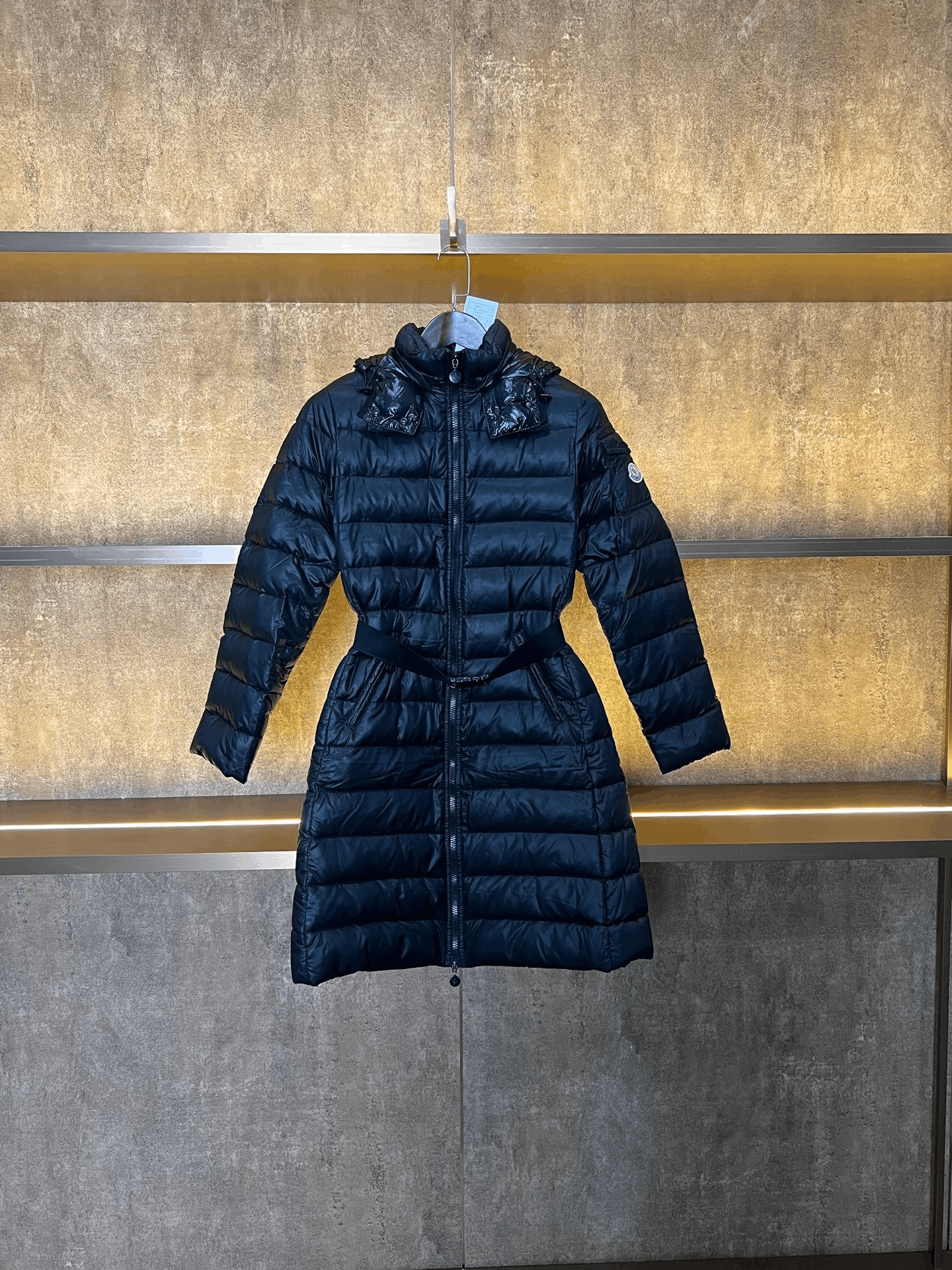 Moncler Moncler Down Down Jacket S Women Size S / US 4 / IT 40 - 1 Thumbnail