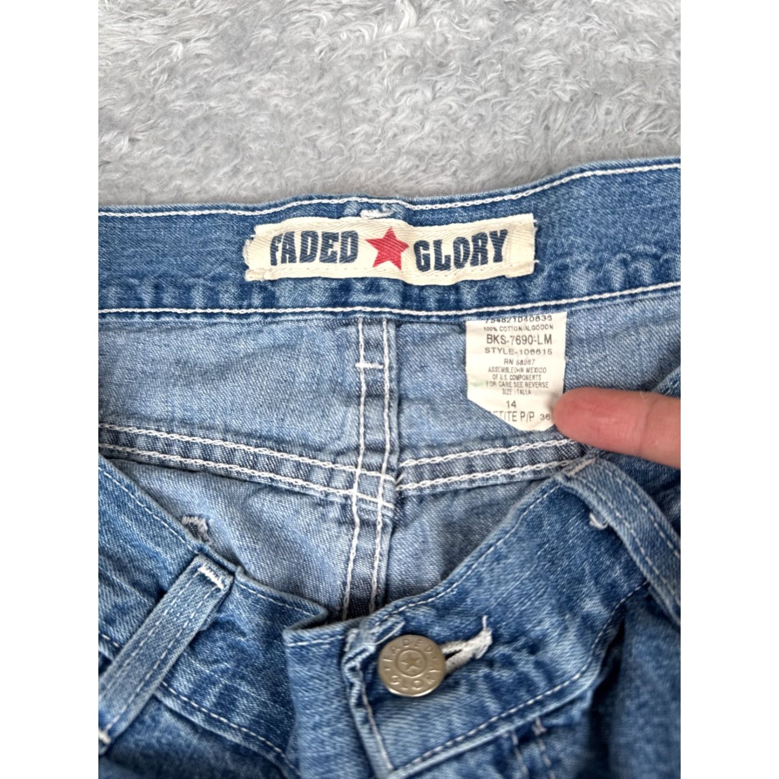 Faded Glory Faded Glory Jeans Women 14P Blue Denim Wide-Leg Relaxed Cotton High Rise 31x28 Jeans Vintage: No Size 36" / US 14 / IT 50 - 6 Thumbnail