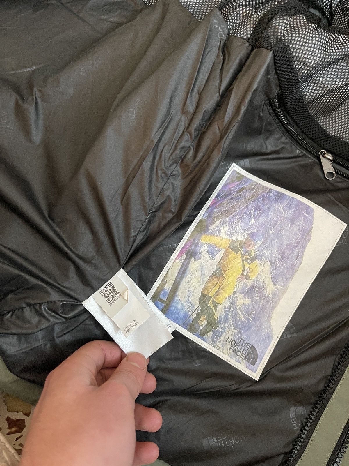 The North Face The North Face Khaki Shell Raincoat Jacket Size US L / EU 52-54 / 3 - 9 Thumbnail