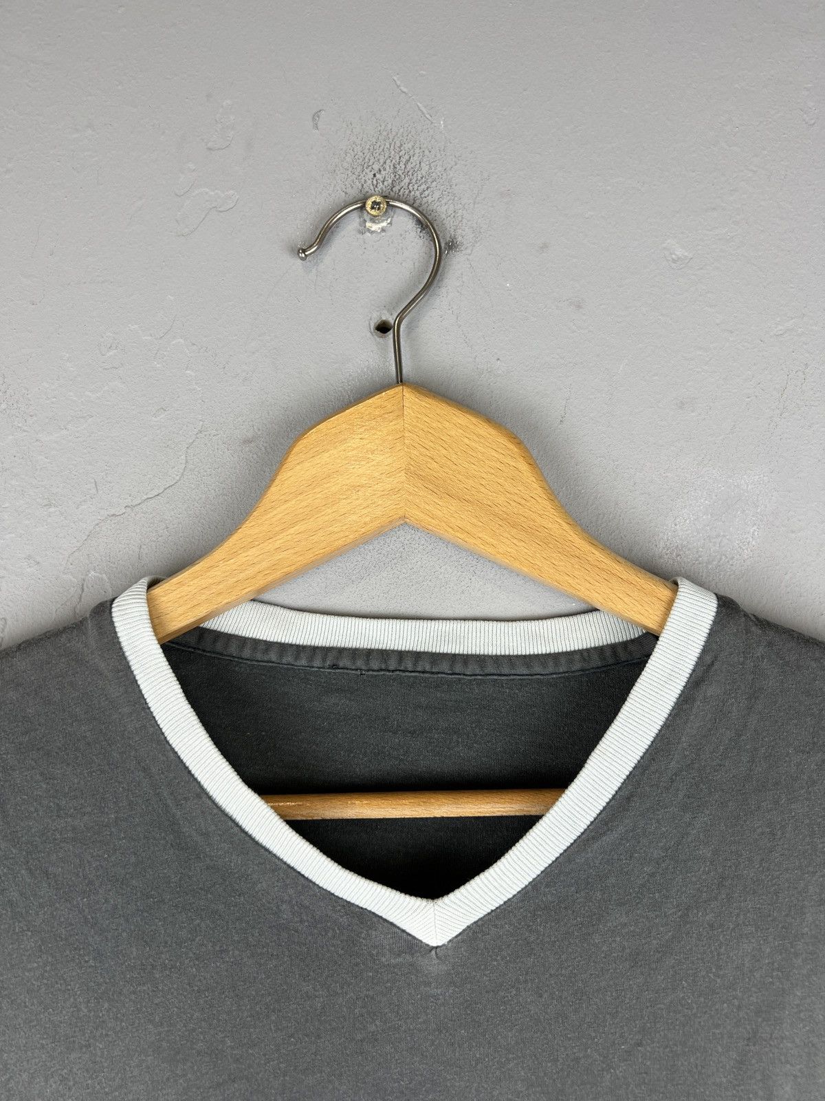 Vintage × Yves Saint Laurent Vintage Ysl Yves Saint Laurent Striped V Neck T Shirt Size US M / EU 48-50 / 2 - 3 Thumbnail