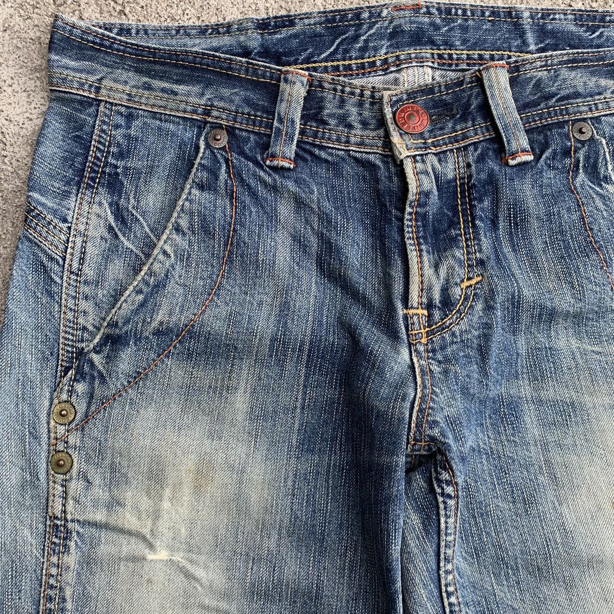 Japanese Brand Flare Vintage Edwin Blue Trip Distressed Denim W32 Size US 32 / EU 48 - 7 Thumbnail