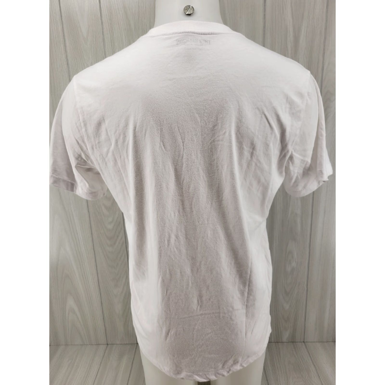 True Religion True Religion Mens T Shirt Rainbow Logo White L Shirt Adults Regular Short Sleeve Crew Neck Cotton Blend Knit Size US L / EU 52-54 / 3 - 6 Thumbnail